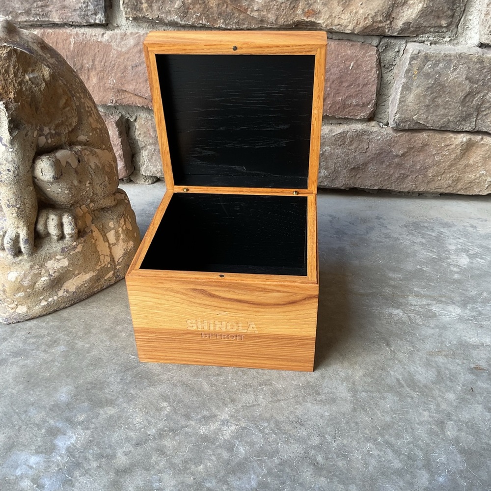 SHINOLA Detroit Wood Box Watch Box